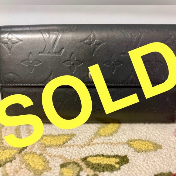 Louis Vuitton Handbags - SOLD LOUIS VUITTON Metallic Monogram Vernis Sarah Long Bi-Fold Wallet